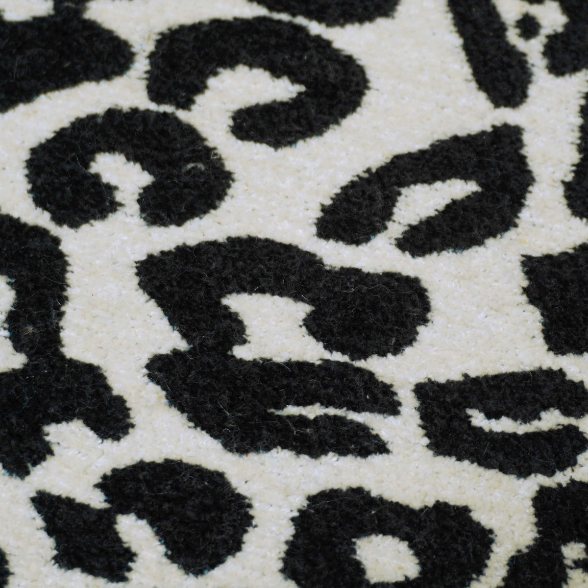 Black and white leopard print jacquard cushion cover 45x45 cm