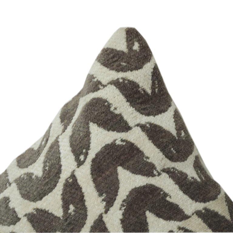 Jacquard Woven Cotton Cushion Cover – Abstract Wave Pattern | Textured Neutral Throw Pillow | Modern Boho Home Décor (18x18 Inch) - Bulk manufacturer & supplier from Panipat, India