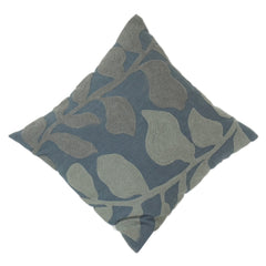 Abstrakter Kissenbezug aus bestickter Baumwolle mit Blättermotiv – Strukturiertes botanisches Design in Staubblau & Salbeigrün (45x45 cm)