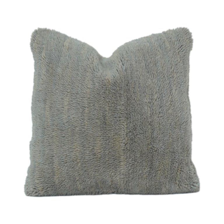 Kissenbezug aus weichem Plüsch – Unifarbener Kissenbezug aus Kunstfell in Grau | 45x45 cm - Bulk manufacturer & supplier from Panipat, India