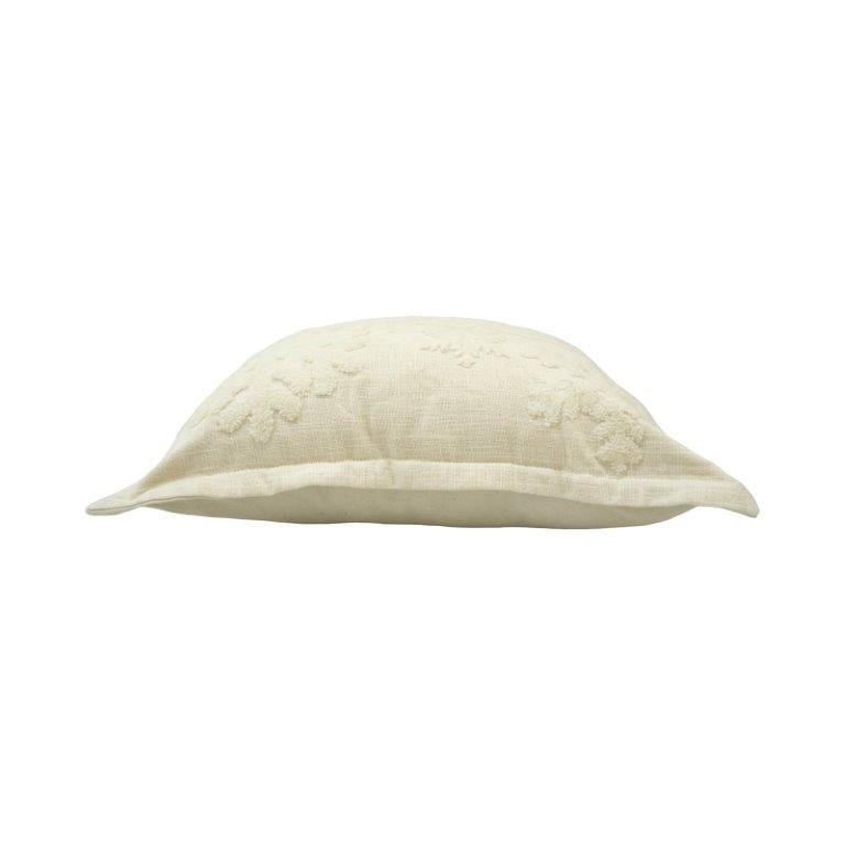 Ivory Snowflake Tufted Cotton Cushion Cover – 45x45 cm | Textured Nordic Winter Design - Bulk manufacturer & supplier from Panipat, India