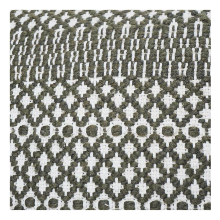 Housse de coussin en coton brodé géométrique vert olive | Housse de coussin bohème texturée | 45x45 cm - Bulk manufacturer & supplier from Panipat, India