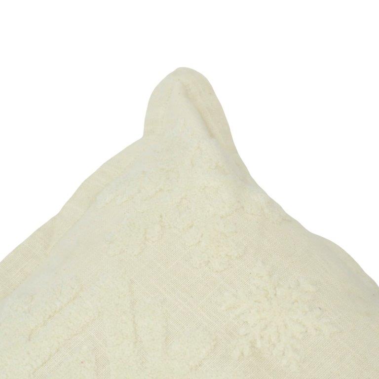 Ivory Snowflake Tufted Cotton Cushion Cover – 45x45 cm | Textured Nordic Winter Design