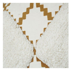 Housse de coussin en coton tufté géométrique style bohème avec pompons | Motif abstrait ivoire et moutarde | 45x45 cm