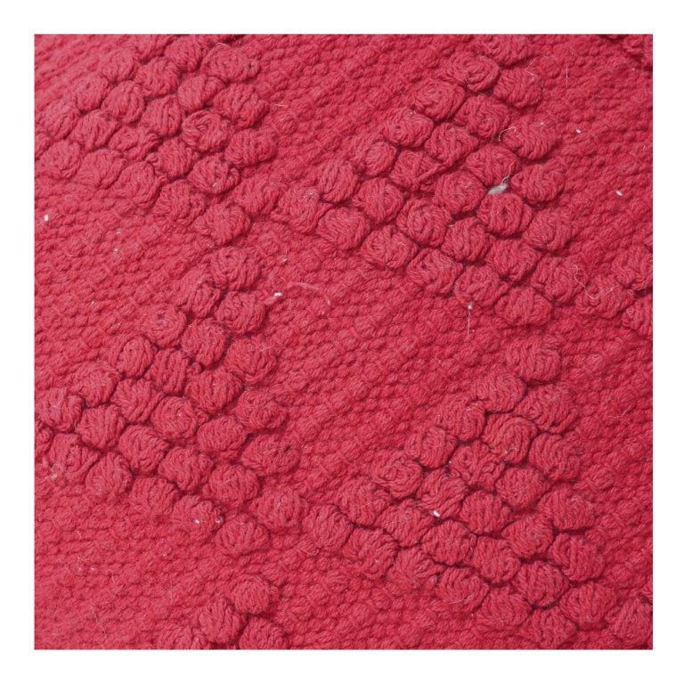 Dekorativer roter Kissenbezug – Handgefertigtes getuftetes Chevron-Muster | 45x45 cm - Bulk manufacturer & supplier from Panipat, India