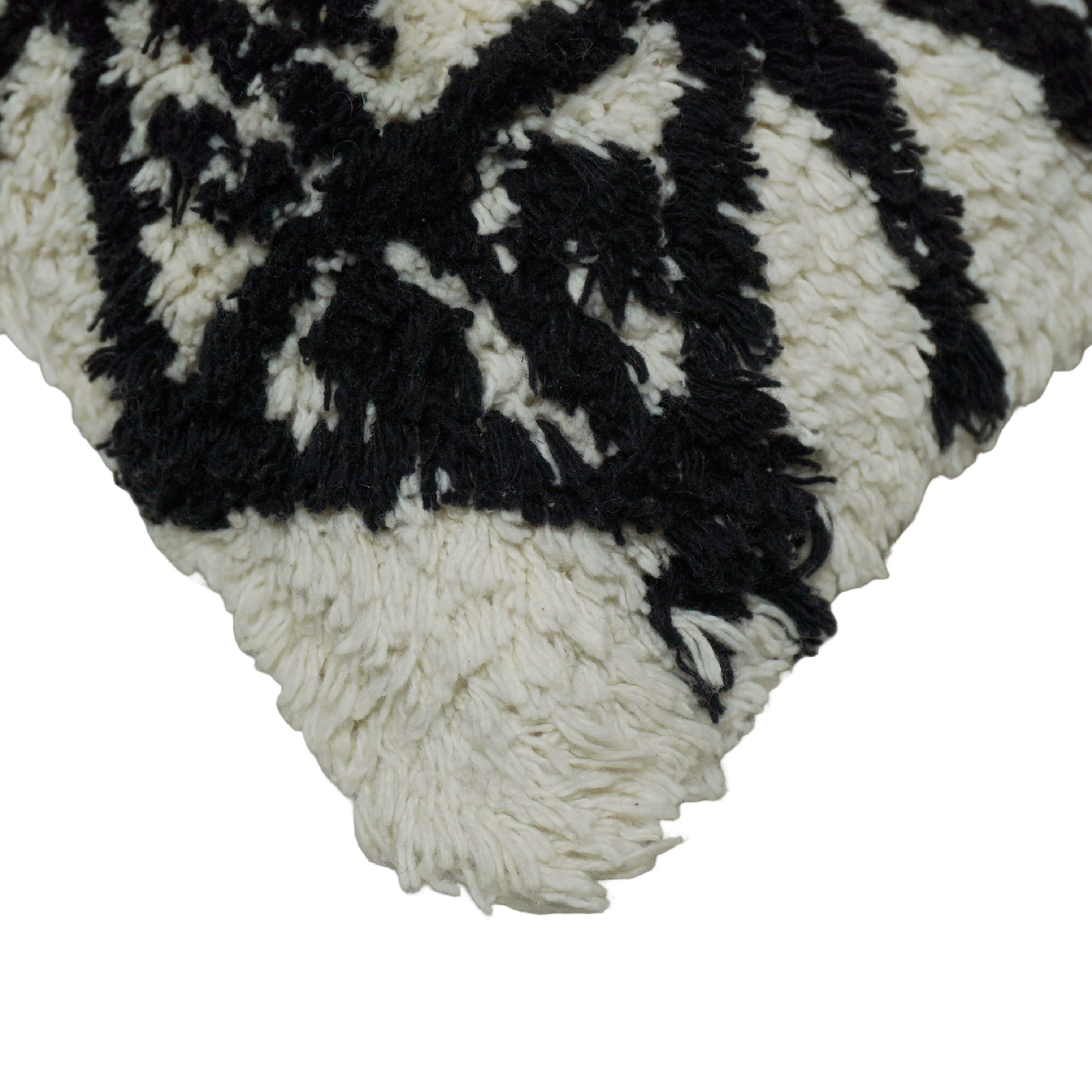 Black & Ivory Abstract Tufted Cotton Cushion Cover – Textured Geometric Floral Design, 45 x 45 cm