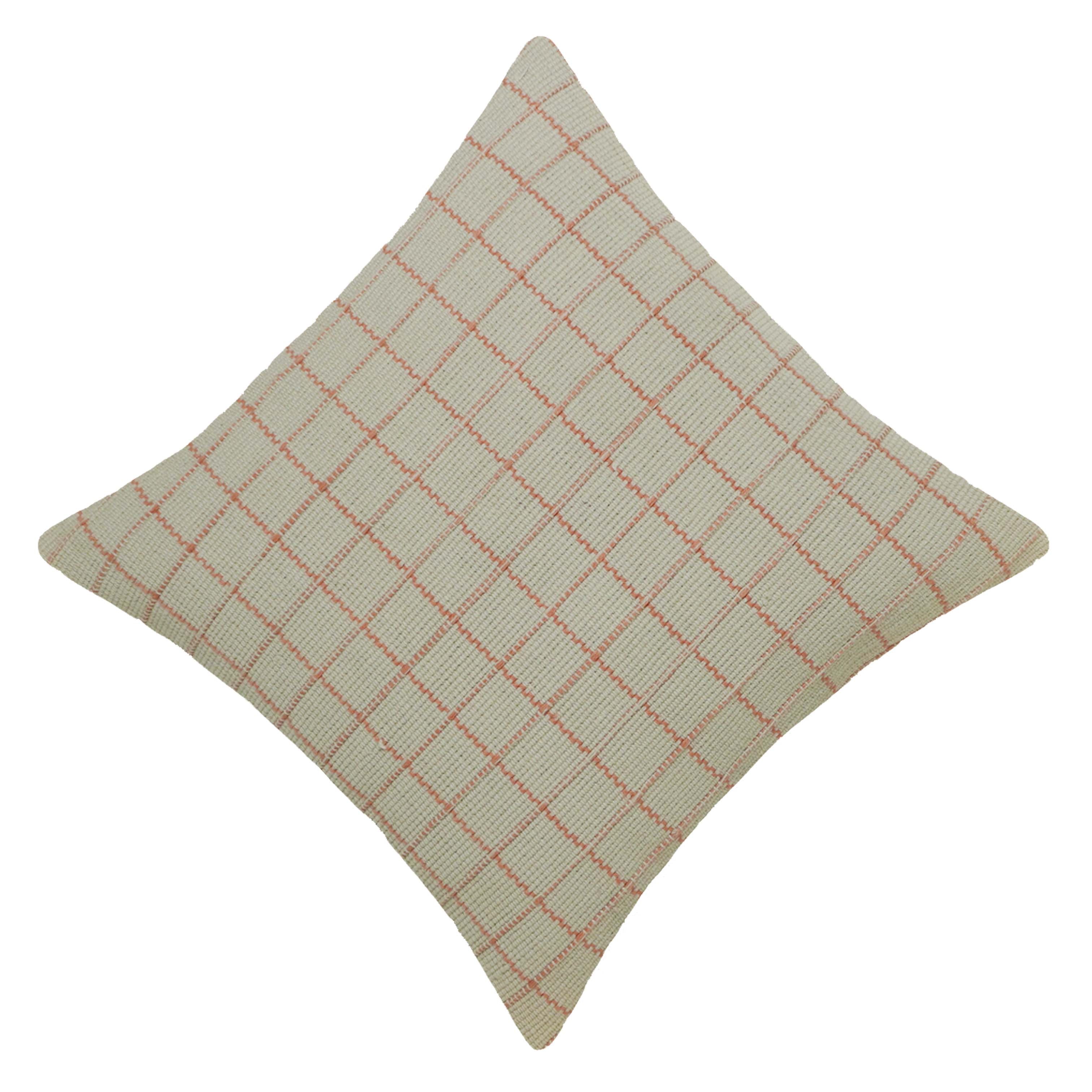 Handwoven Cotton Grid Pattern Cushion Cover 45x45 cm | Woven Decorative Throw Pillow Cover | Soft Textured Beige & Blush Pink | Hidden Zip | Modern Minimalist Home Décor