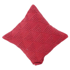 Dekorativer roter Kissenbezug – Handgefertigtes getuftetes Chevron-Muster | 45x45 cm