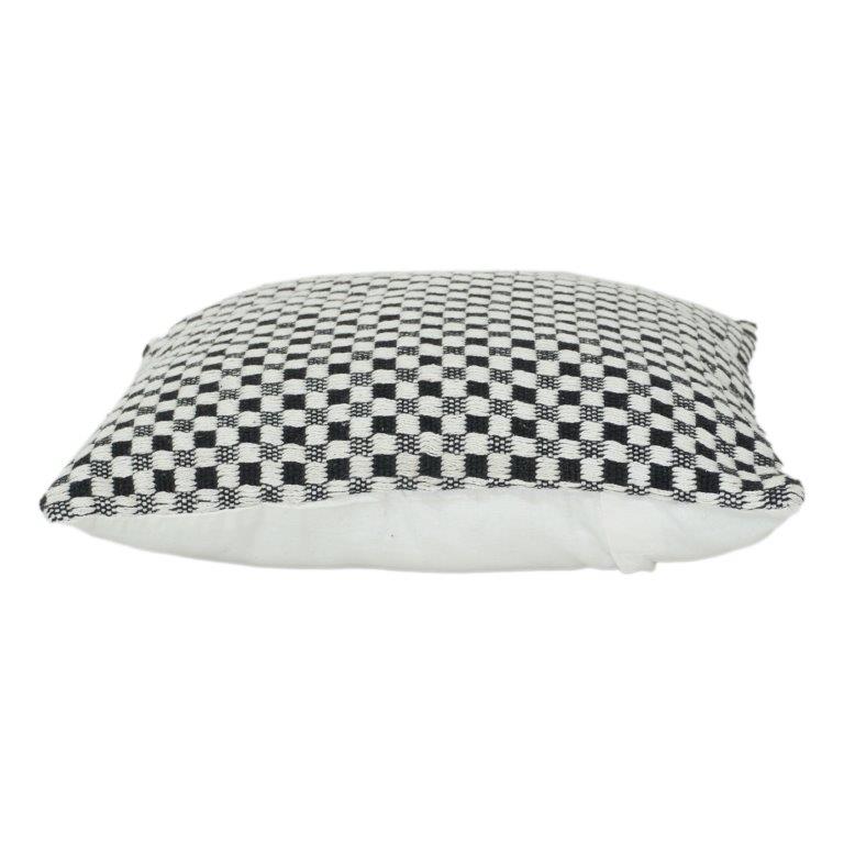 Housse de coussin en coton à carreaux noir et blanc | Housse de coussin texturée tissée, moderne et minimaliste (45x45 cm) - Bulk manufacturer & supplier from Panipat, India