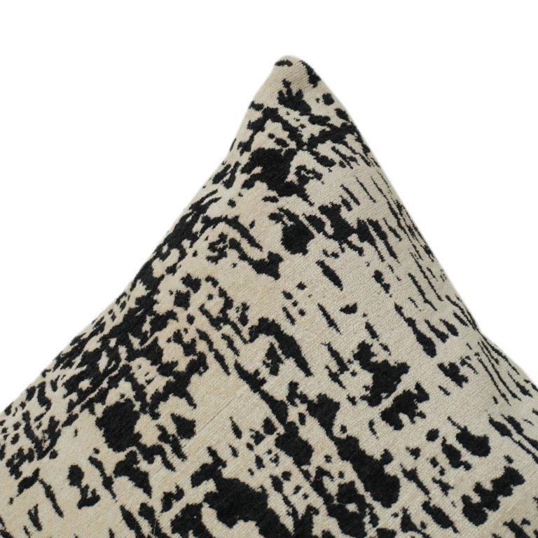 Black Abstract Cotton Jacquard Cushion Cover | Woven Textured Modern Pillow | 18x18 Inch - Bulk manufacturer & supplier from Panipat, India