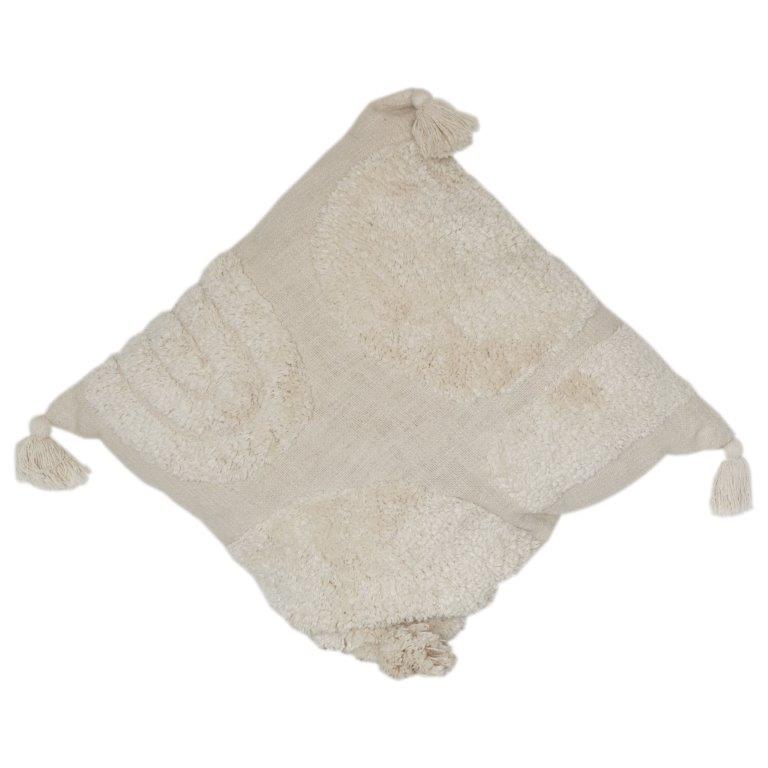 Strukturierter cremefarbener Baumwoll-Kissenbezug mit getuftetem geometrischem Design & Quasten an den Ecken | 45x45 cm Dekokissenhülle - Bulk manufacturer & supplier from Panipat, India