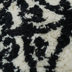 Black & Ivory Abstract Tufted Cotton Cushion Cover – Textured Geometric Floral Design, 45 x 45 cm