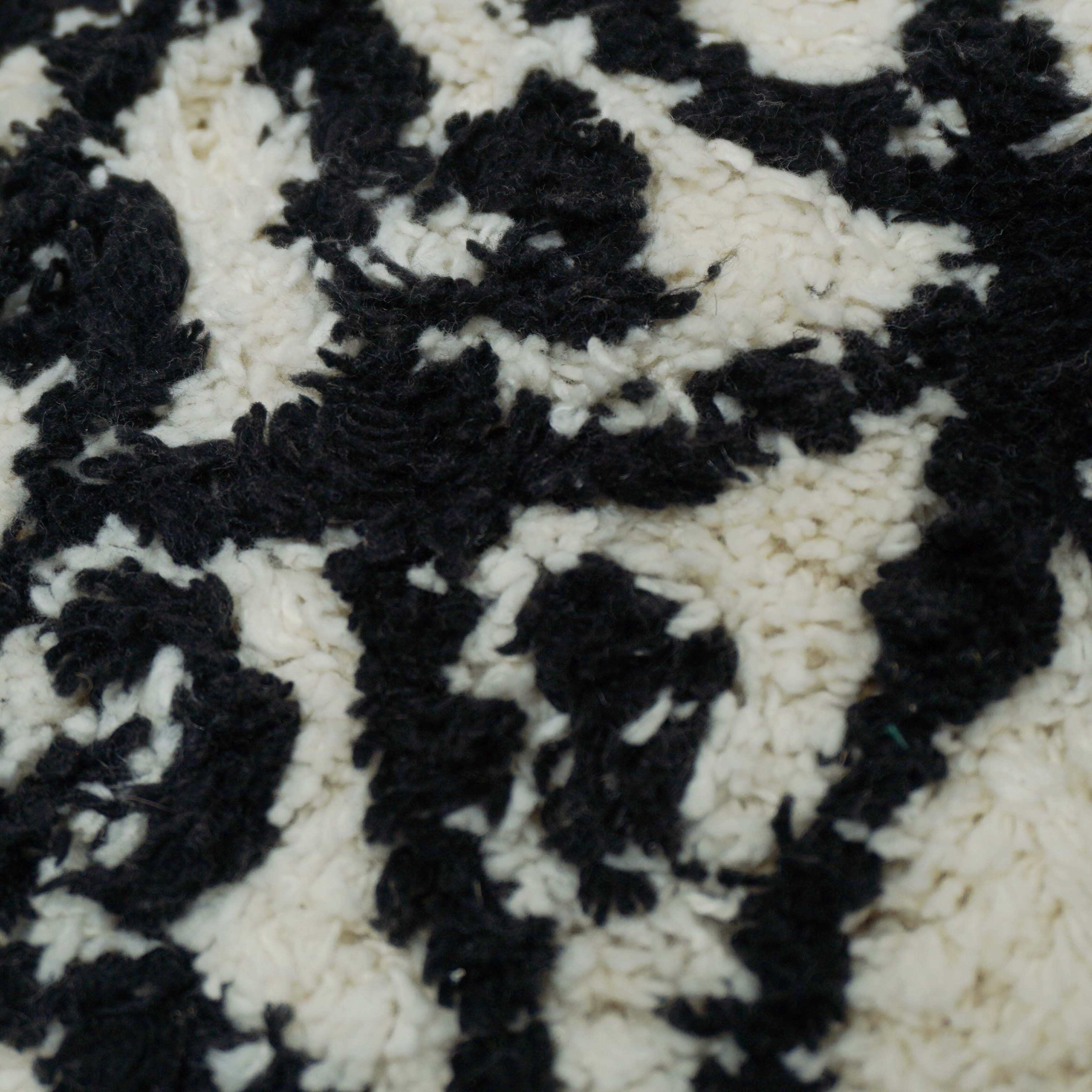 Black & Ivory Abstract Tufted Cotton Cushion Cover – Textured Geometric Floral Design, 45 x 45 cm