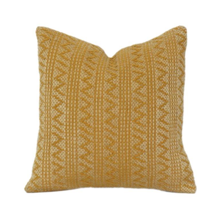 Housse de coussin en coton brodé géométrique jaune moutarde – Coussin décoratif bohème texturé (45x45 cm) - Bulk manufacturer & supplier from Panipat, India