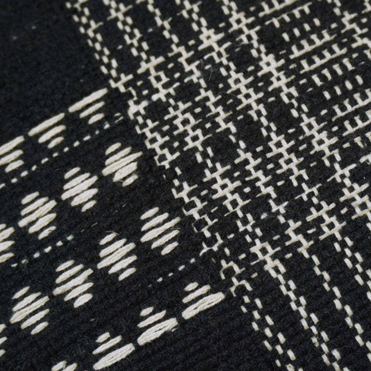 Black and cream handwoven cotton cushion cover 45x45 cm