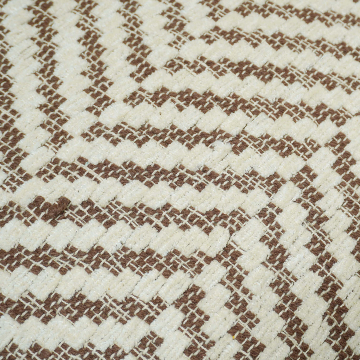 Handmade Cotton Cushion Cover 45x45 cm – Ivory & Brown Geometric Zigzag Pattern with Brown Fringe