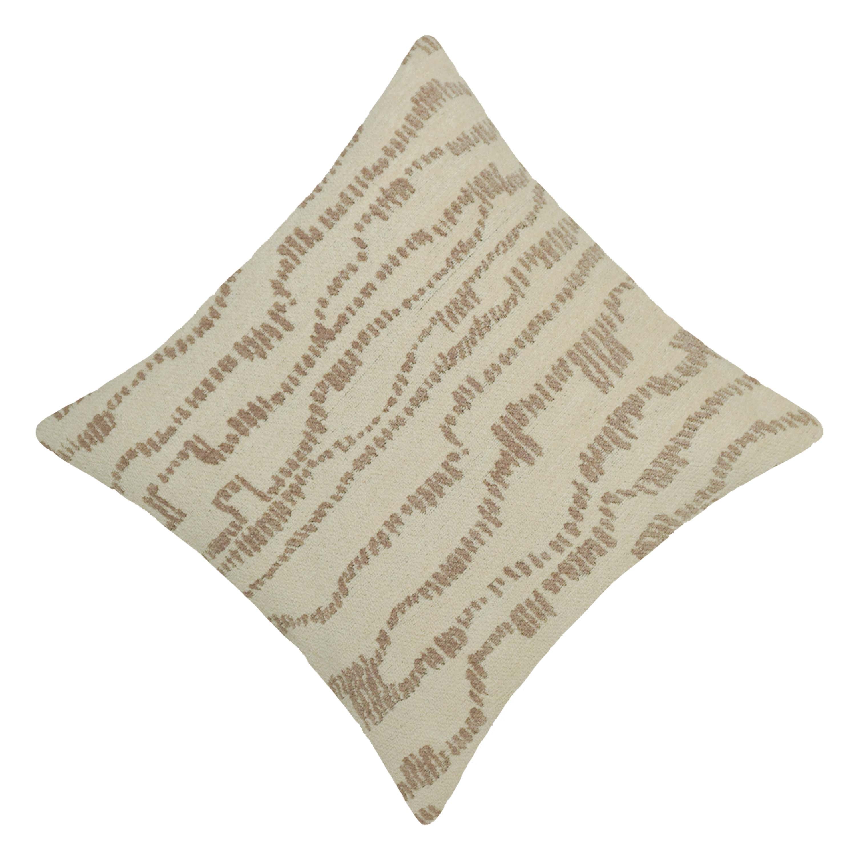 Handwoven Jacquard Cotton Cushion Cover 45x45 cm | Textured Wavy Pattern | Soft Decorative Throw Pillow Cover with Concealed Zip | Modern Boho Home Décor