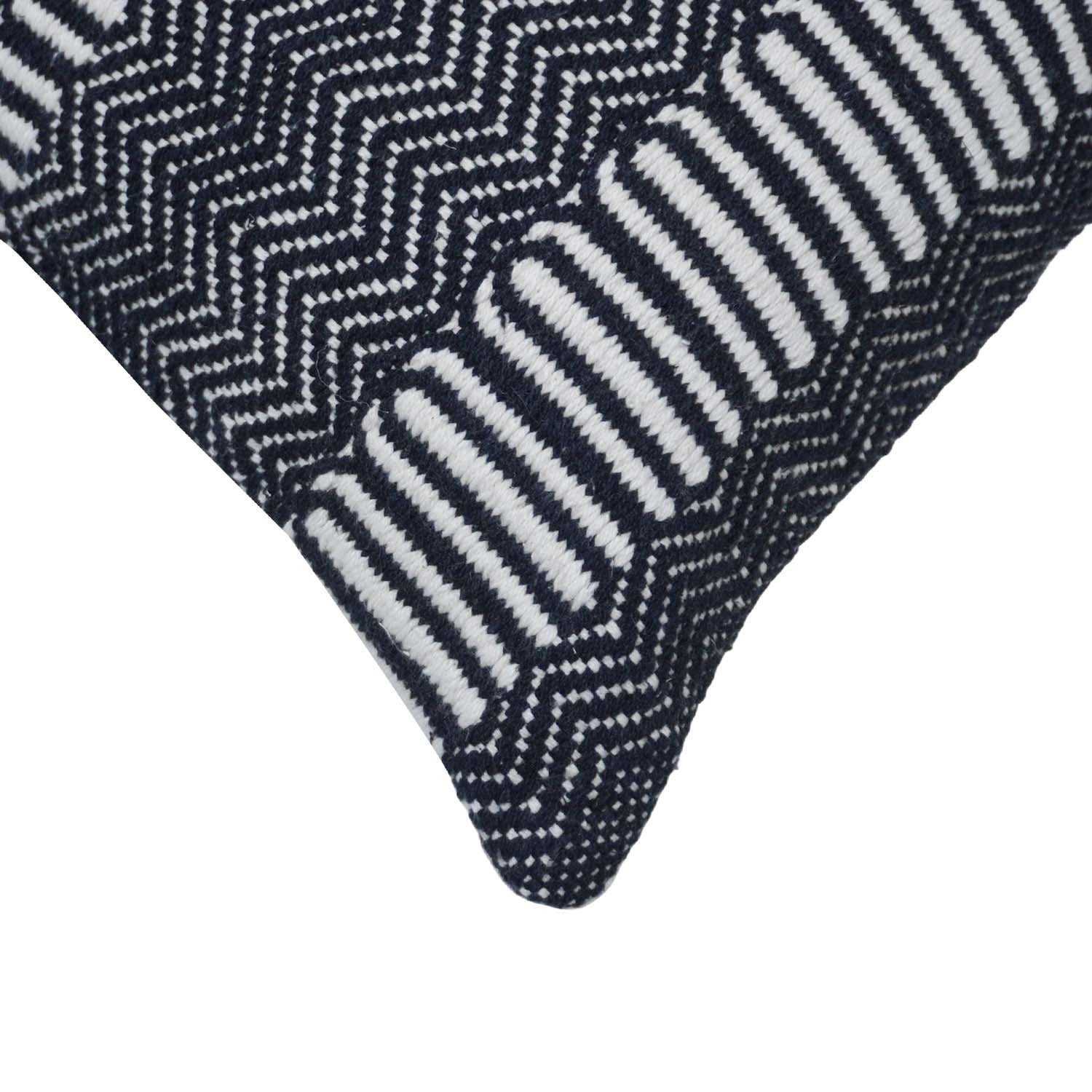 Handmade Black & White Geometric Polyester Cushion Cover 45x45 cm | Woven Chevron Pattern Decorative Throw Pillow Cover