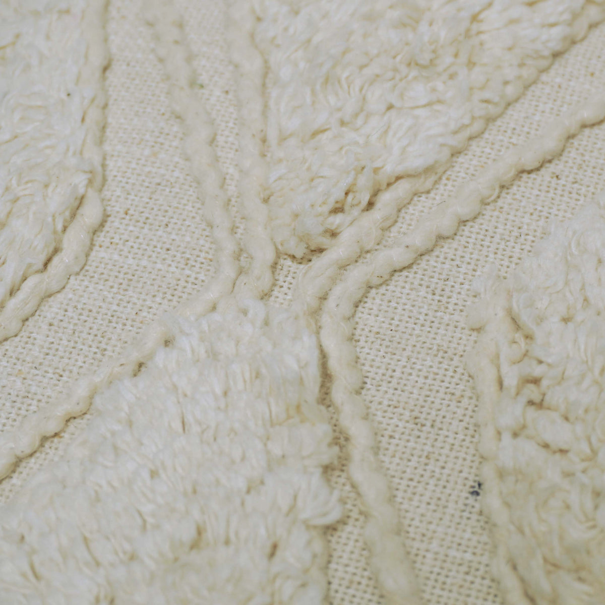 Handcrafted Tufted Embroidered Cotton Cushion Cover – Ivory Geometric Diamond Pattern, 45 x 45 cm