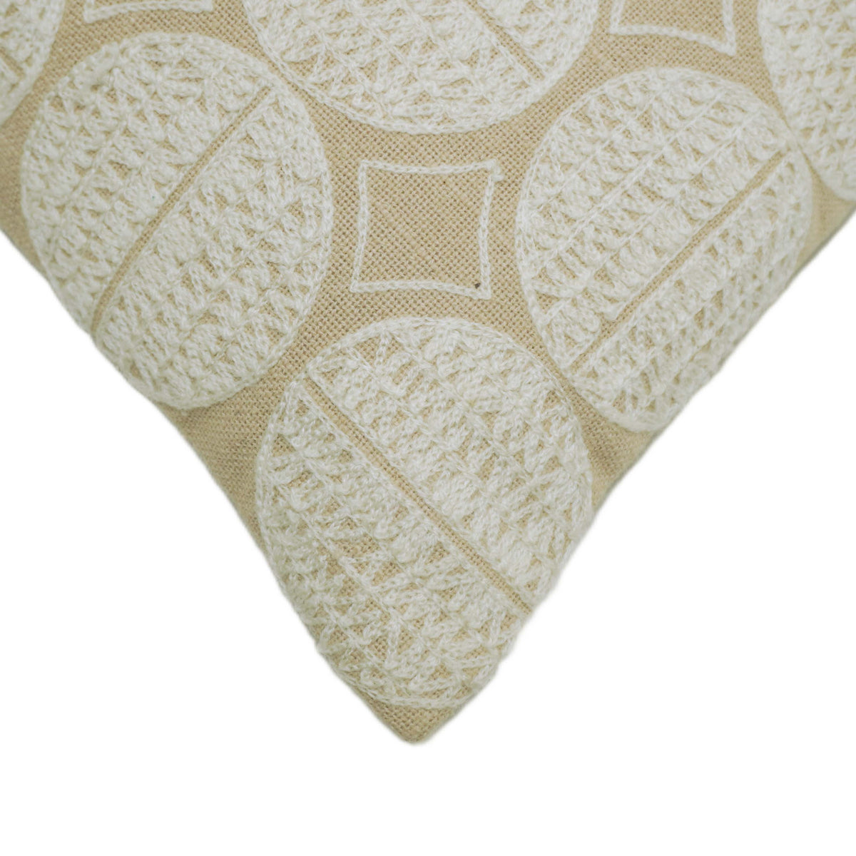 Machine Embroidered Cushion Cover 45x45 cm – Beige & White Geometric Circle Pattern