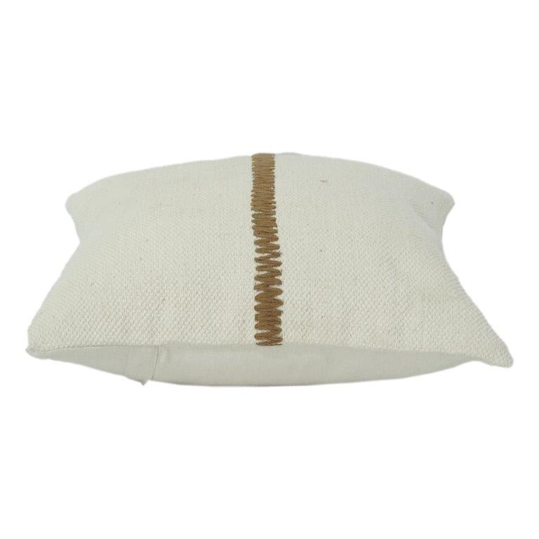 Minimalistischer, handgefertigter Baumwoll-Kissenbezug mit kontrastierender Mittelnaht | Modernes, neutrales Dekokissen | 45x45 cm - Bulk manufacturer & supplier from Panipat, India