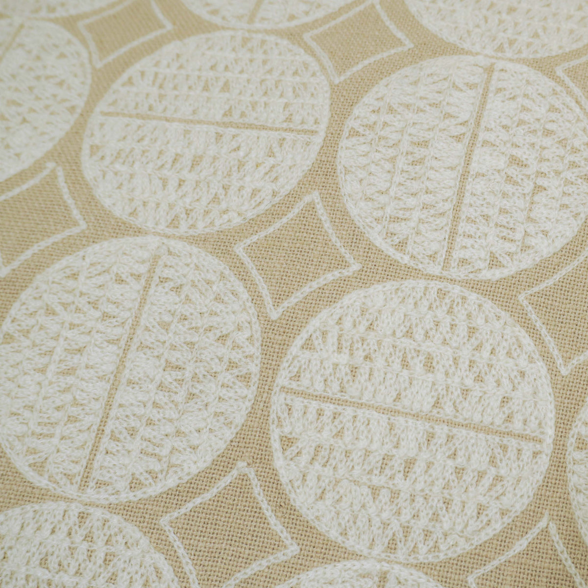 Machine Embroidered Cushion Cover 45x45 cm – Beige & White Geometric Circle Pattern