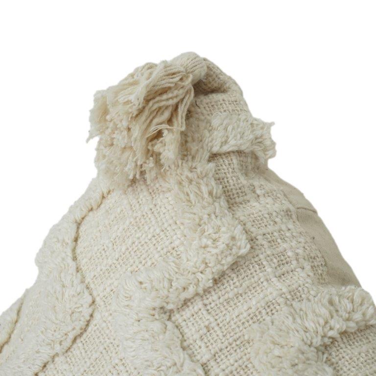 Boho Baumwoll-Kissenbezug mit Quasten | Strukturierter, neutraler Kissenbezug | 45x45 cm - Bulk manufacturer & supplier from Panipat, India