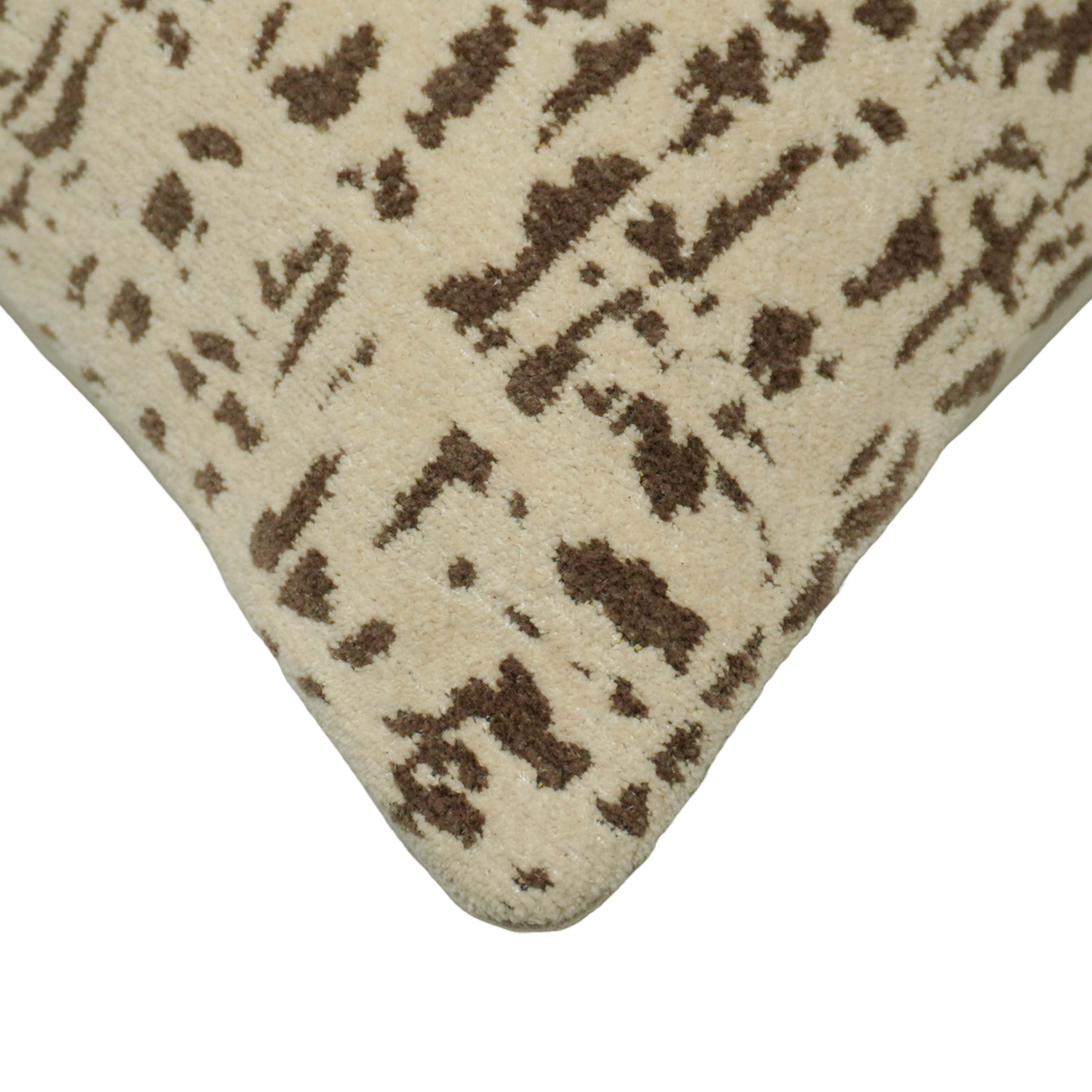 Jacquard Abstract Textured Cushion Cover – Earthy Brown & Cream, 45 x 45 cm