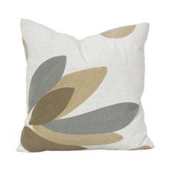 Kissenbezug aus Baumwolle mit abstrakter Blattstickerei | Dekokissen in neutralem Beige & Grau | 45x45 cm Sofakissenbezug