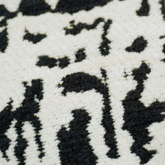 Jacquard Cushion Cover 45x45 cm – Black & White Abstract Pattern Decorative Cushion Cover for Home Décor