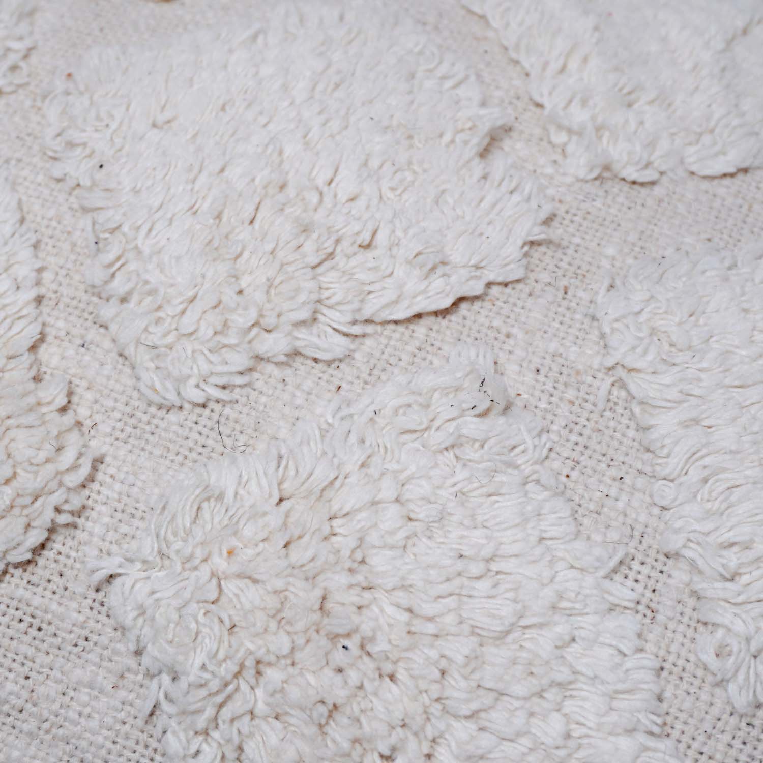 Handmade Tufted Cotton Cushion Cover with Tassels – Ivory Boho Geometric Textured Throw Pillow Cover – 30 x 50 cm Lumbar Cushion Cover