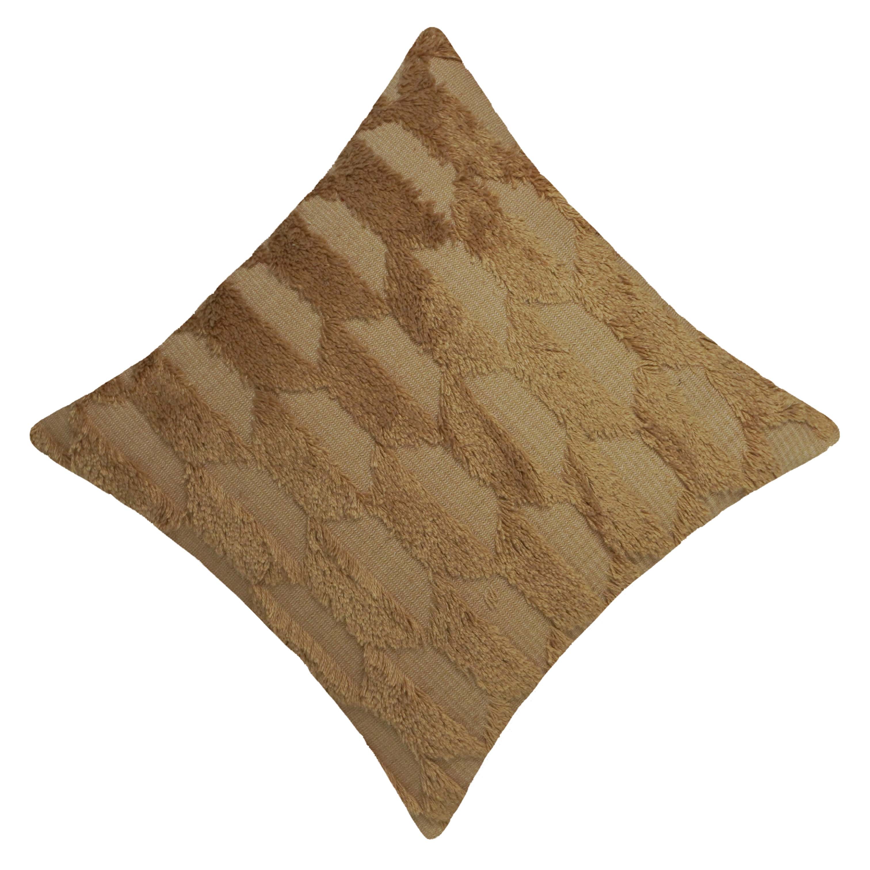 Handmade Tufted Cotton Cushion Cover – Abstract Wavy Textured Design, Earthy Beige & Tan, 45 x 45 cm