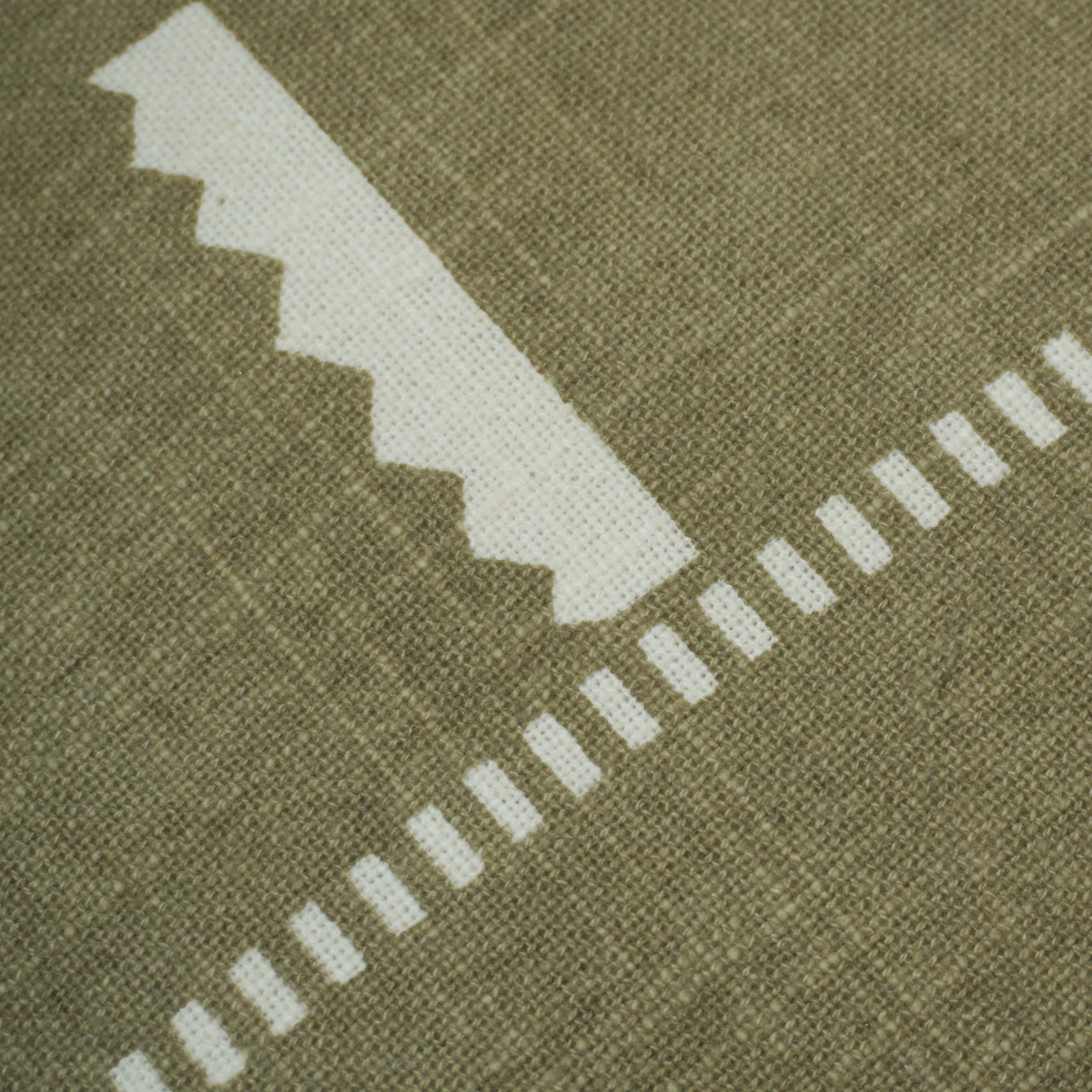 Olive Green & Ivory Printed Cotton Cushion Cover – Geometric Pattern, 45 x 45 cm