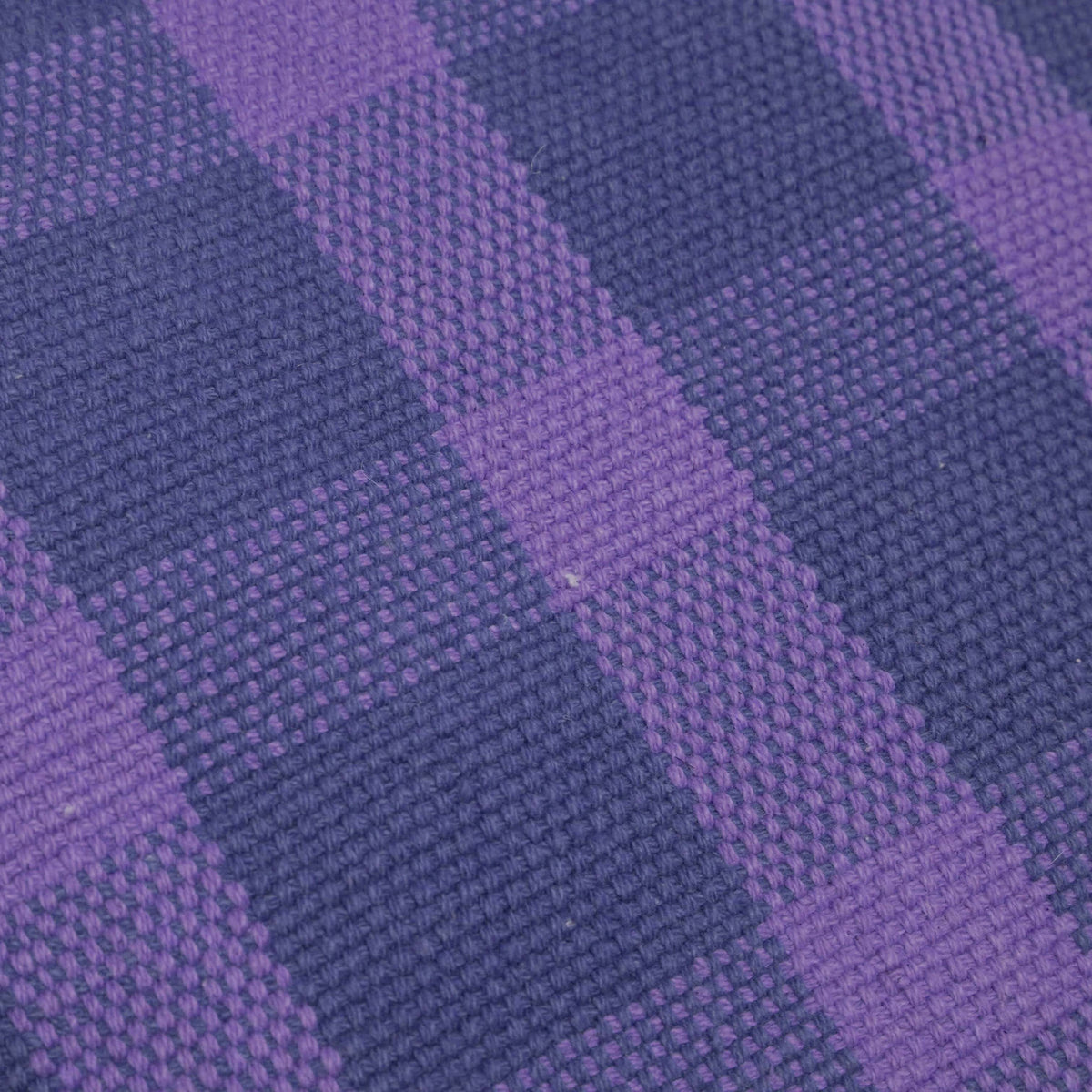 Handgewebter Baumwoll-Kissenbezug – Lila-Navy-Kariert – 45 x 45 cm
