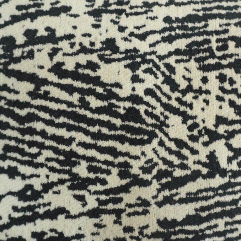 Jacquard Cotton Cushion Cover 45x45 cm – Black & Ivory Abstract Pattern