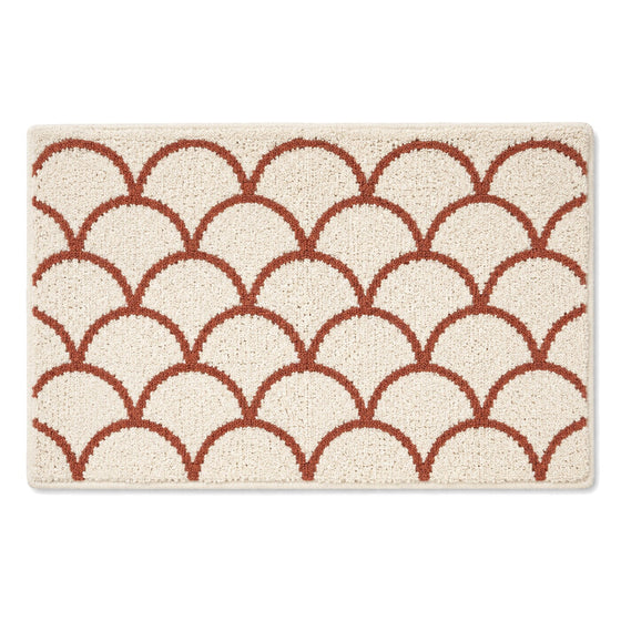 Ivory and terracotta scallop bath mat for warm modern bathroom decor - Primeval